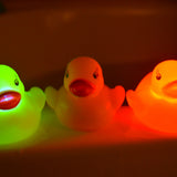 BATH TIME LIGHT UP DUCKS